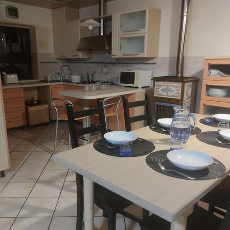 La Dimora Del Borgo Apartment Pinerolo Luaran gambar